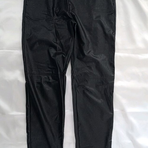 Stradivarius women's black leather-look pants M like new with minimal wear