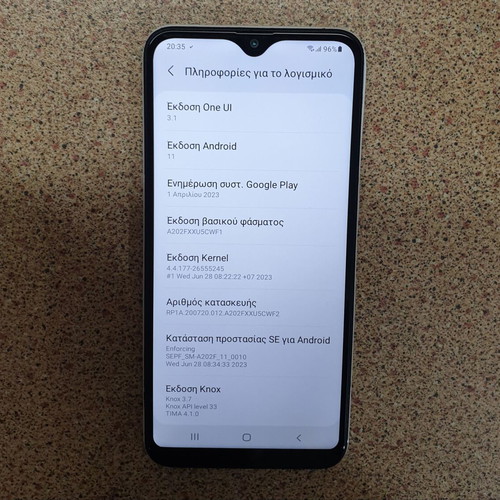 Samsung A20e smartphone, white, 32GB, dual SIM, NFC