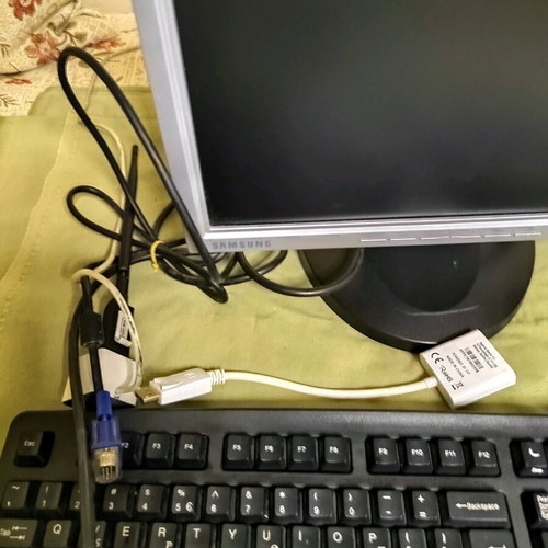 Samsung monitor used with mouse, keyboard and HDMI adapter