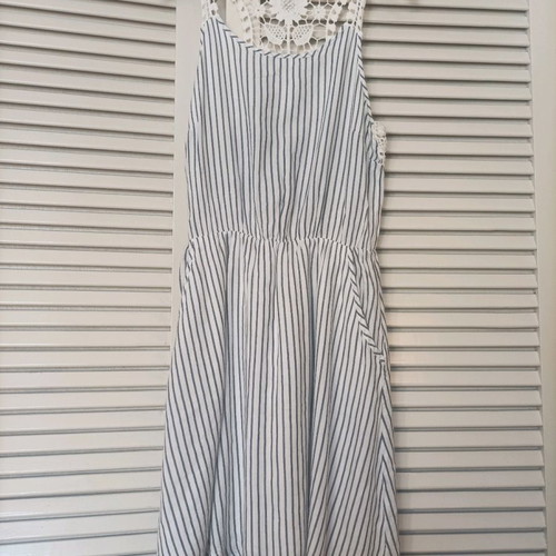 Stradivarius dress medium used with pockets multicolor
