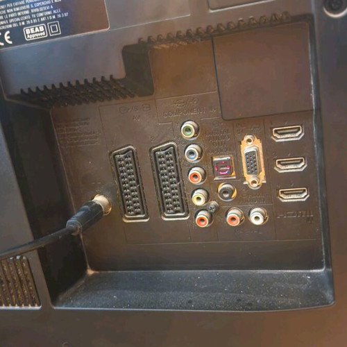 Sony KDL-40BX400 TV 40 inches used, 2010 model