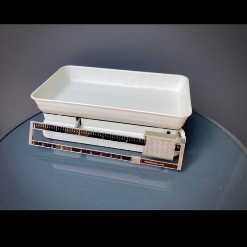 Baby scale like new
