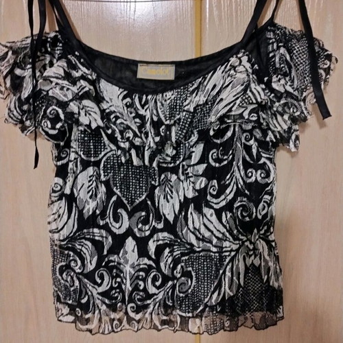 Lace pleated blouse with rhinestones, like new, size L, black and white