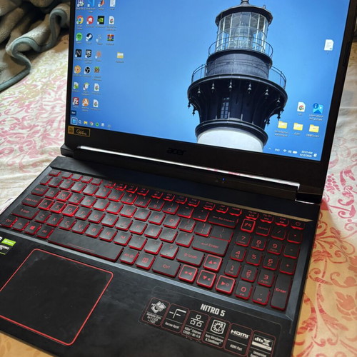 Acer Nitro 5 gaming laptop used, 16GB RAM, Ryzen 5, GTX 1650 Ti, 512GB SSD
