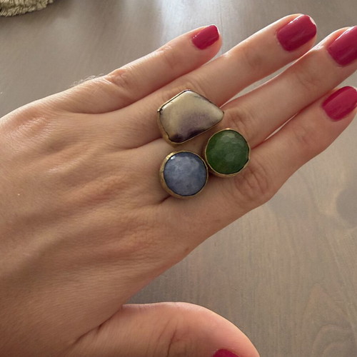Vintage ring with stones like new, multicolor and gold