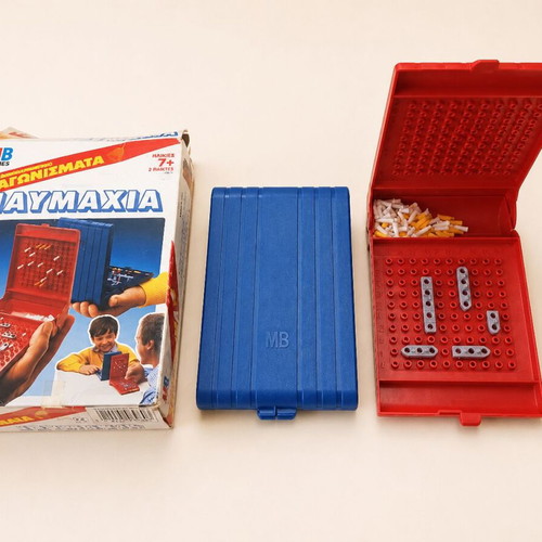 Mini Battleship board game used in excellent condition