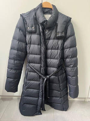 Boss jacket blue like new, full down, straight cut