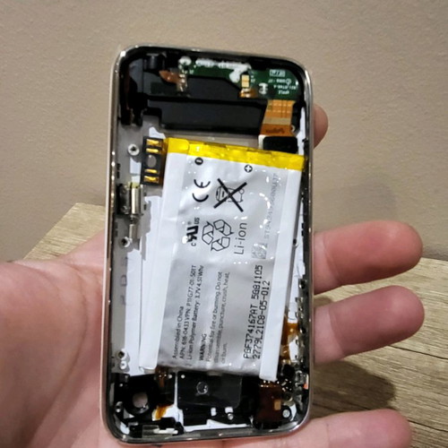 Iphone 3gs 16gb back cover new with battery