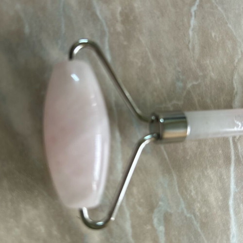 Facial massage tool of rose quartz new