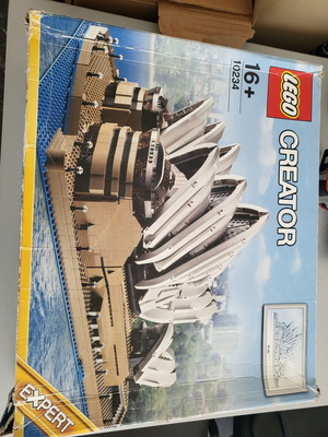 Lego Sydney Opera 10234 κουτί με φθορές