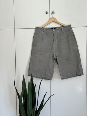 Stussy Houndstooth Chino βερμούδα σε άριστη κατάσταση, νούμερο 32, baggy fit