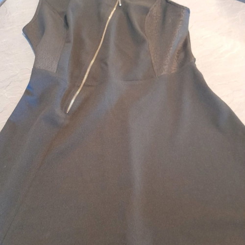 Apparel dress XL used, black with elasticity