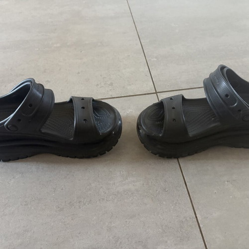 Crocs Mega Crush sandals size 37-38, black