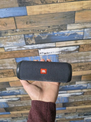 JBL FLIP Essential 1 преносима Bluetooth тонколонка като ново
