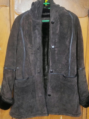 Canada Collection C&A brown leather coat with faux fur lining like new, size 44