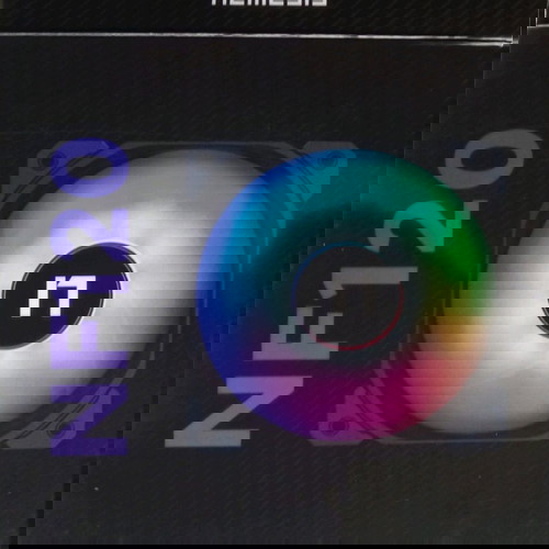 Ανεμιστηράκια RU Sleeve-Bearing και Nemesis NF120 PWM RGB