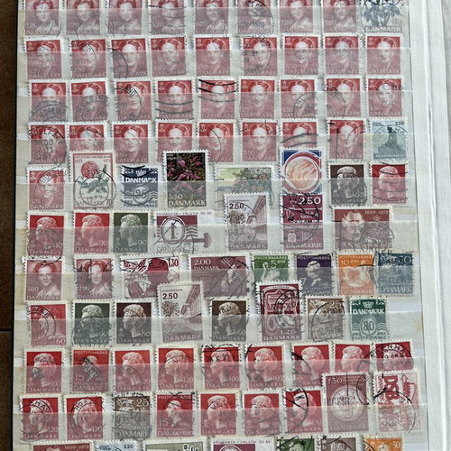 A4 Stamp Album with 16 Pages, World Collection