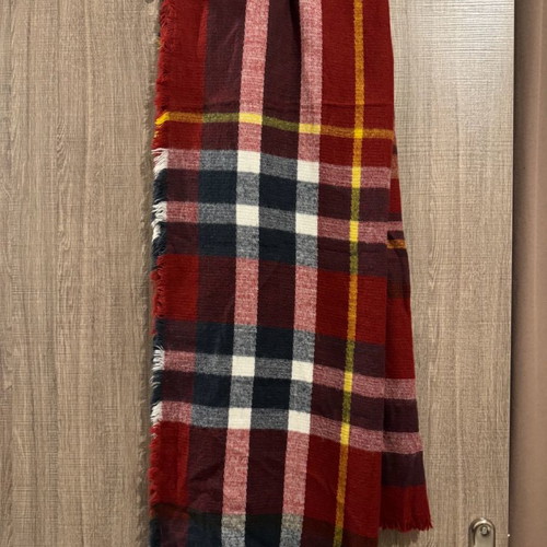 Checked scarf used