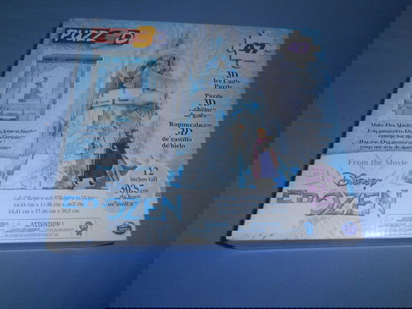 FROZEN PUZZLE 3D