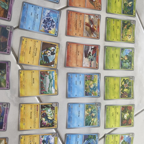 Pokemon cards Scarlet and Violet Black Bolt set, 62 common and uncommon
