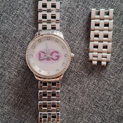 Dolce & Gabbana women's watch like new, gray, with box