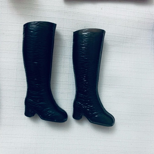BIBIBO MELONTY set like new with dress, hat, vest and boots