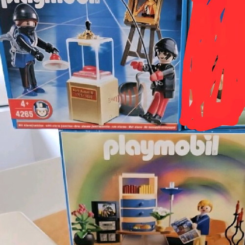 Playmobil sets 4265 & 3966 like new, complete with accessories