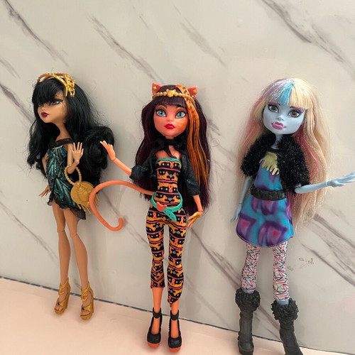 Monster High dolls used, pack of 3