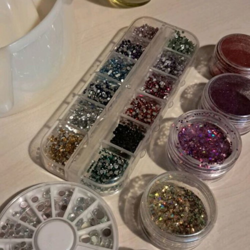 Nail Art Brush Set like new with various nail products