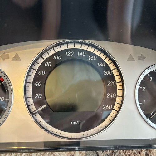 Mercedes W204 C-Class 2007–2011 pre facelift dashboard like new