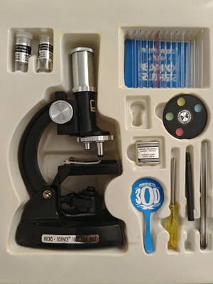 Micro-Science microscope set used