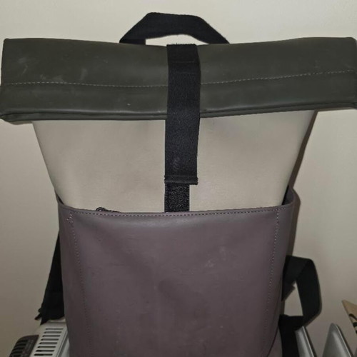 Ucon Acrobatics laptop bag like new, waterproof, beige and purple