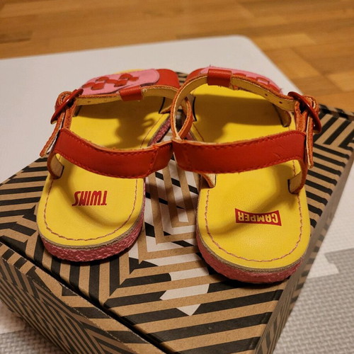 Camper Kids Sandals like new, red/fuchsia, size 27