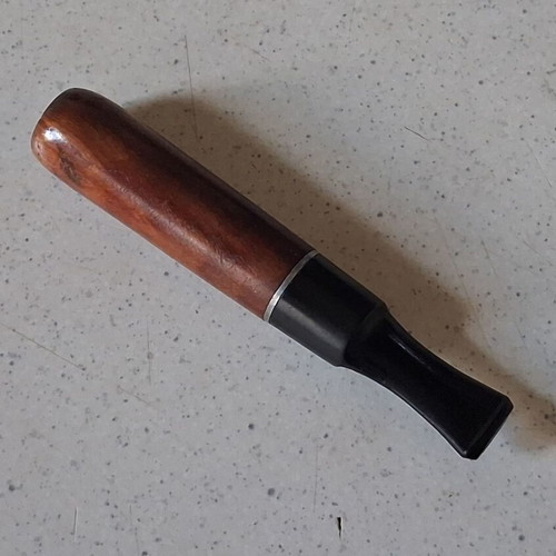 Wooden Briar heather smoking pipe used with black mouthpiece