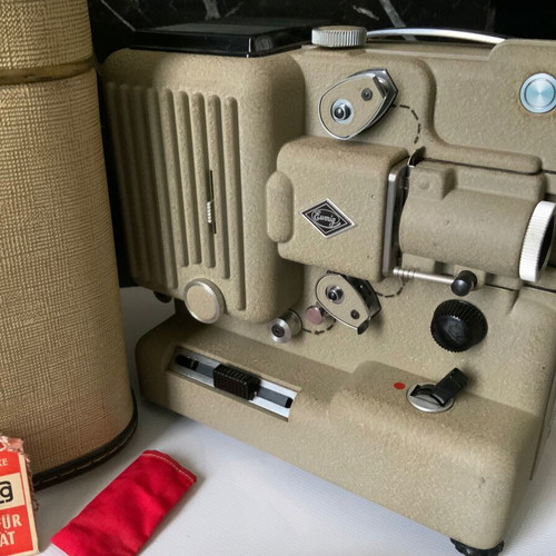 Eumig P8 8mm Film Projector vintage complete set like new