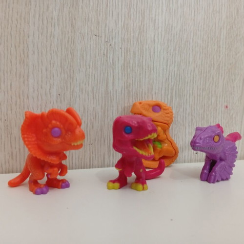 Kinder Surprise Joy Jurassic Park World Dinosaur Funko Pop Figures used set