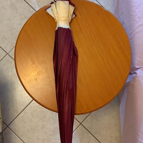 Susina umbrella like new with wooden handle and gold details