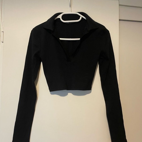 Zara black long-sleeve crop top like new, size S