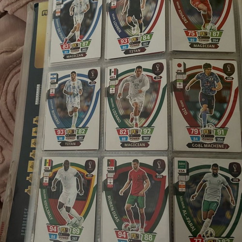 Κάρτες World Cup 2022 καινούργιες, 450+ με 13 μεγάλες limited edition και 8 μικρές