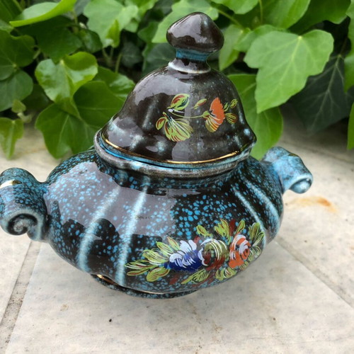 Vintage porcelain sugar bowl like new, Italian with floral designs