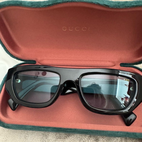 Gucci sunglasses new with acetate frame and light green lens