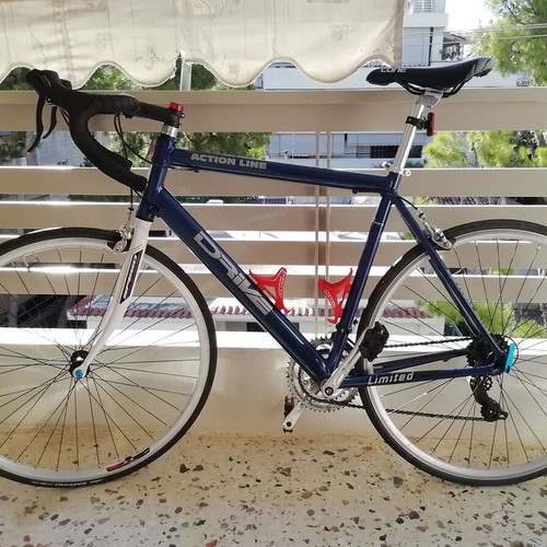 Handmade road bike new, blue, 700c wheels, V-brakes, gears