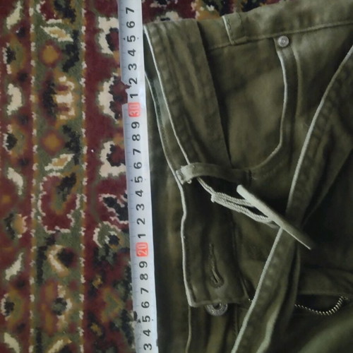 Fullah Sugah shorts like new, elastic, green