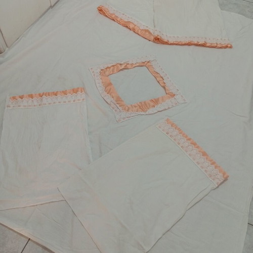 Vintage bedding set with duvet cover, sheet and pillowcases