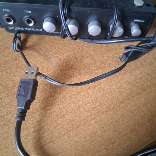Karaoke system with 2 microphone inputs like new