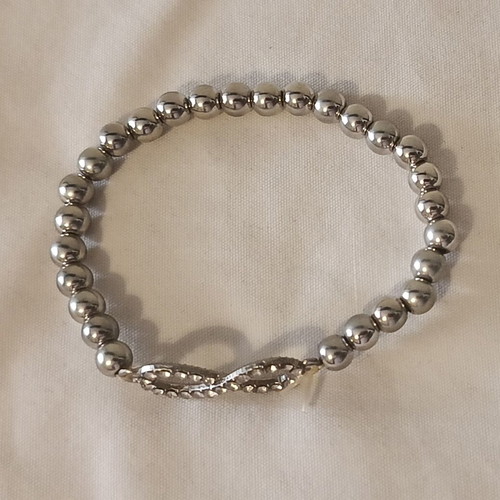 Women's infinity bracelet with elastic, silver