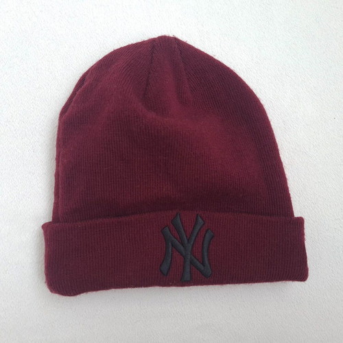 New Era NY New York Yankees MLB men's winter hat like new, One Size, red
