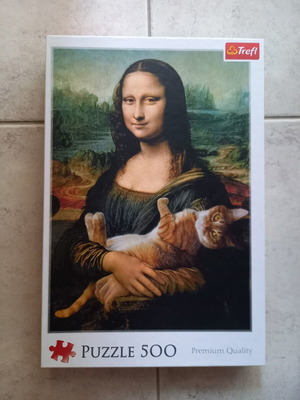Mona Lisa puzzle with cat like new