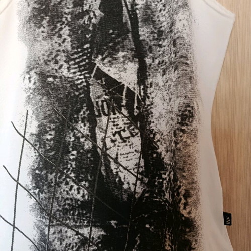 Infashion blouse with cut-out shoulders S used, black and white