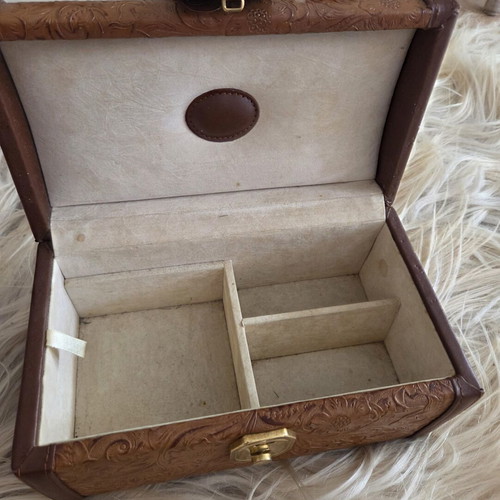Vintage floral leather jewelry box used